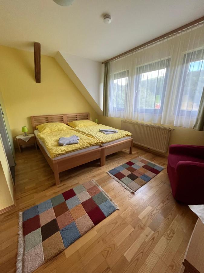 Privatzimmer Familie Pair/Schmoll Spital am Semmering Quarto foto