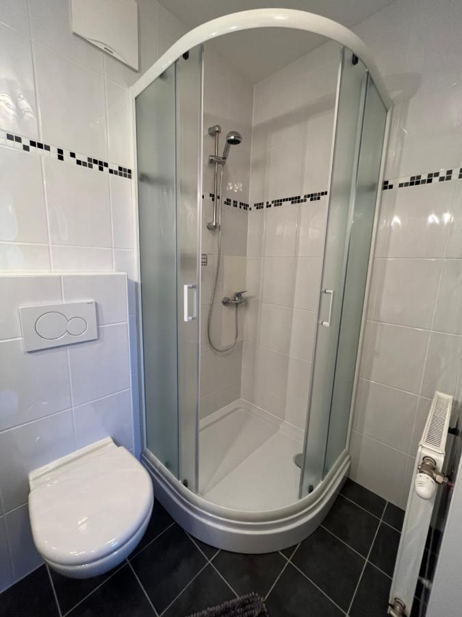 Privatzimmer Familie Pair/Schmoll Spital am Semmering Quarto foto